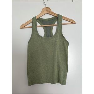 Women’s lululemon swiftly tech racerback tank 2.0 race length size 4